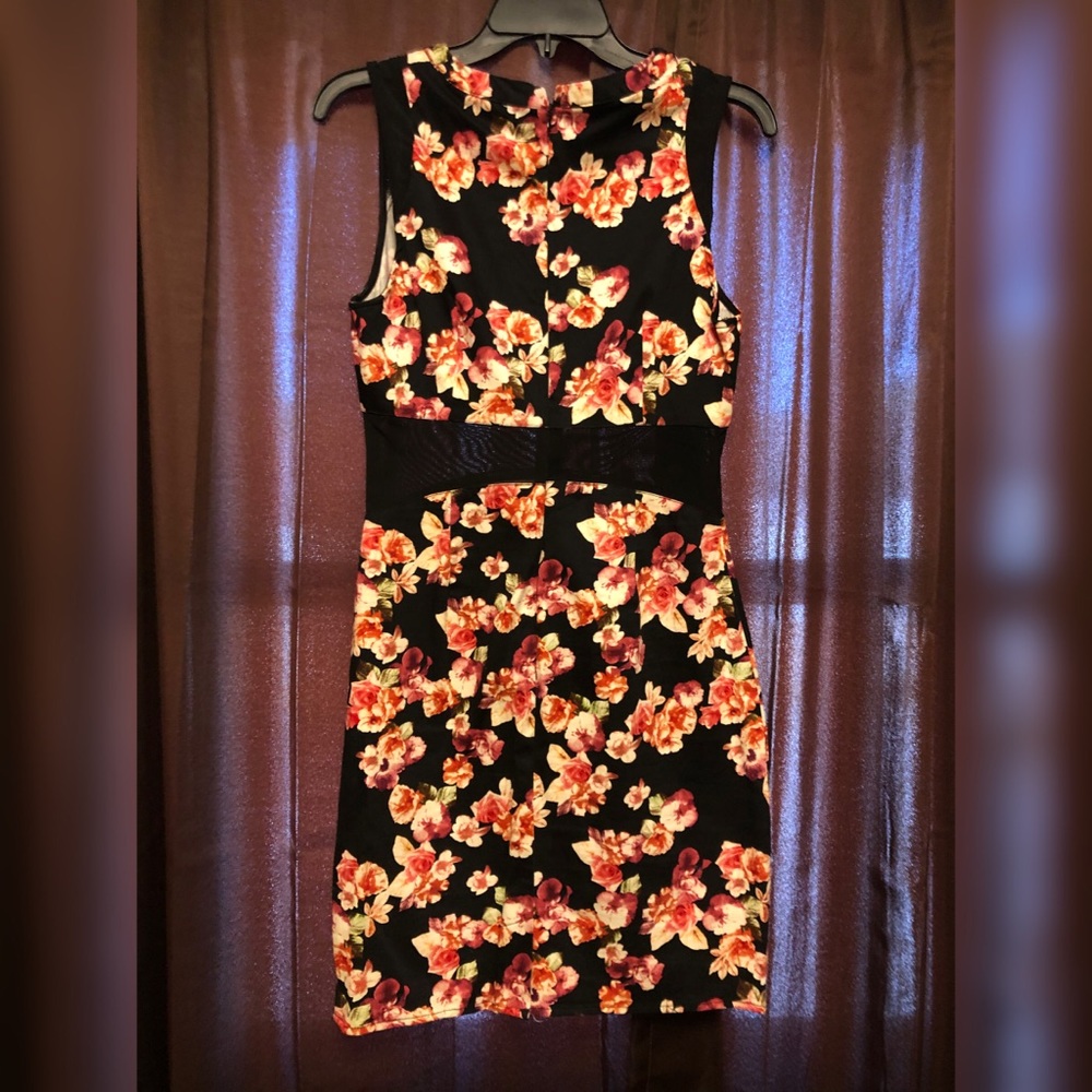 Forever 21 Floral Bodycon Sheer Cut Dress L